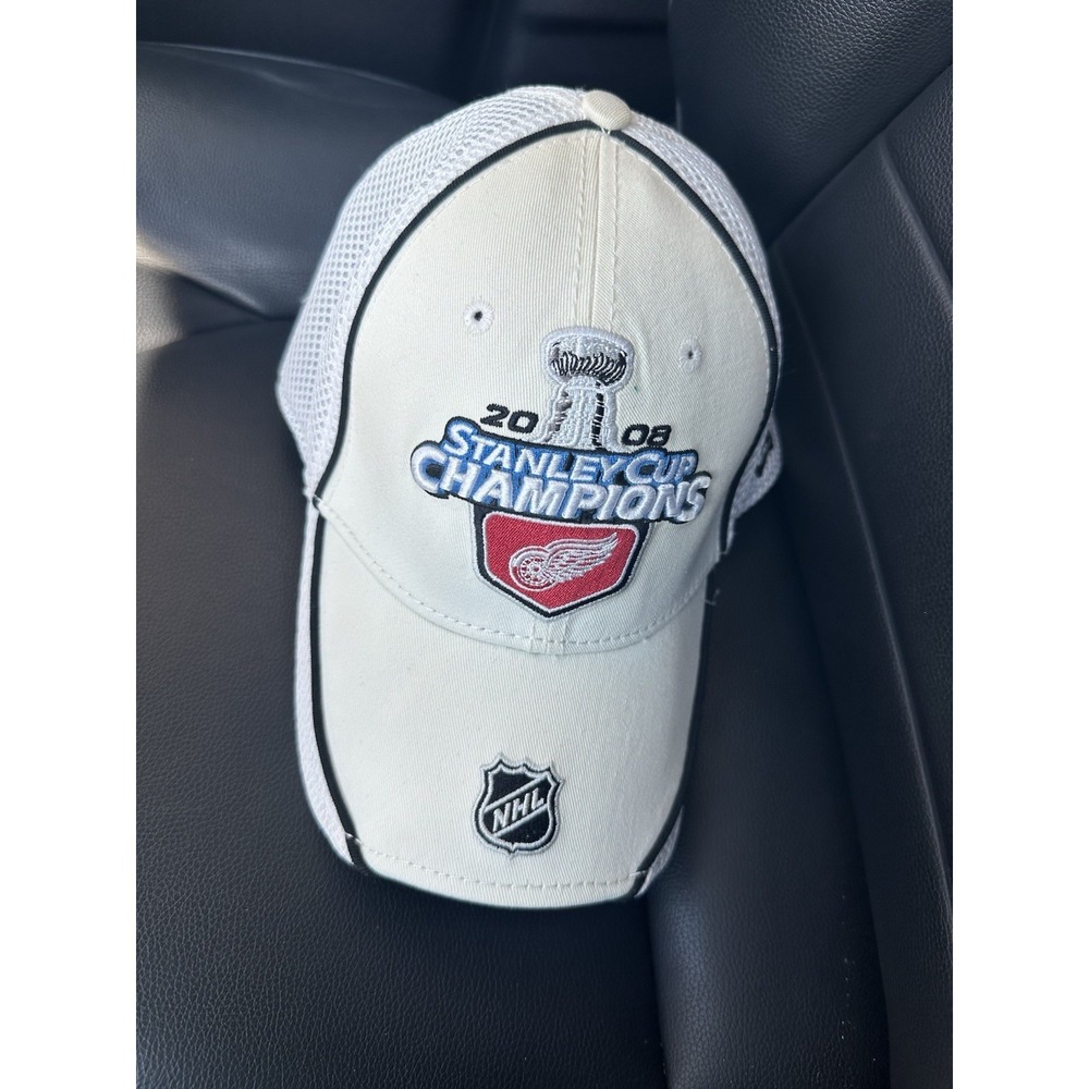 Detroit Red Wings Stanley Cup 2008 Champions Cap NHL New Era Trucker Hat